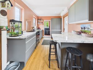 Kitchen- click for photo gallery
